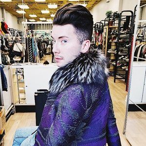 Meet your Posher, Aaron